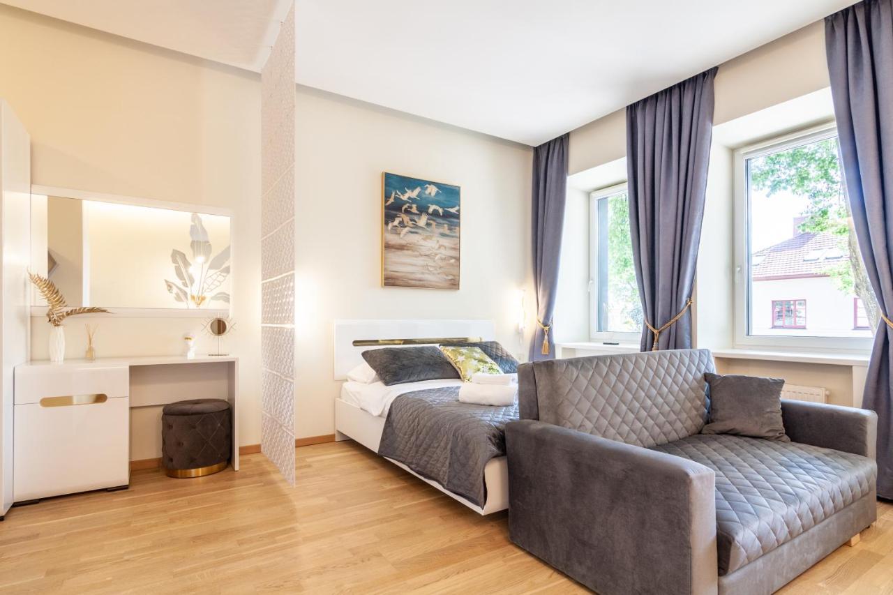 Central Square Apartments Паланга Экстерьер фото