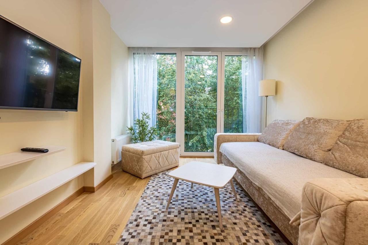 Central Square Apartments Паланга Экстерьер фото